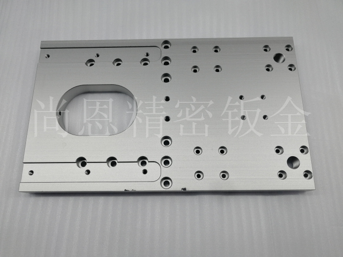 精密钣金加工工艺特点
